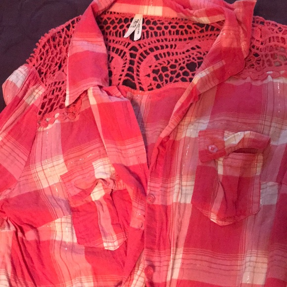 Top - Picture 2 of 4